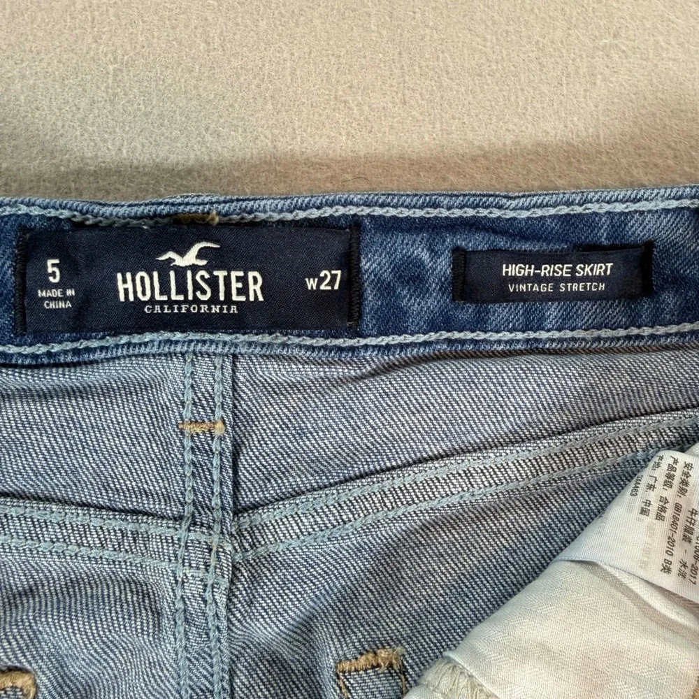Hollister High‎ Rise Distressed Denim Mini Skirt Blue Size 5 W27